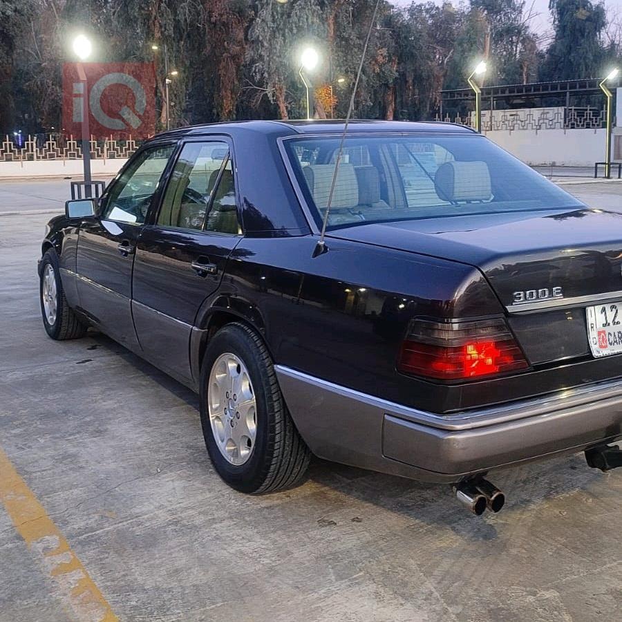 مرسيدس بنز E-Class